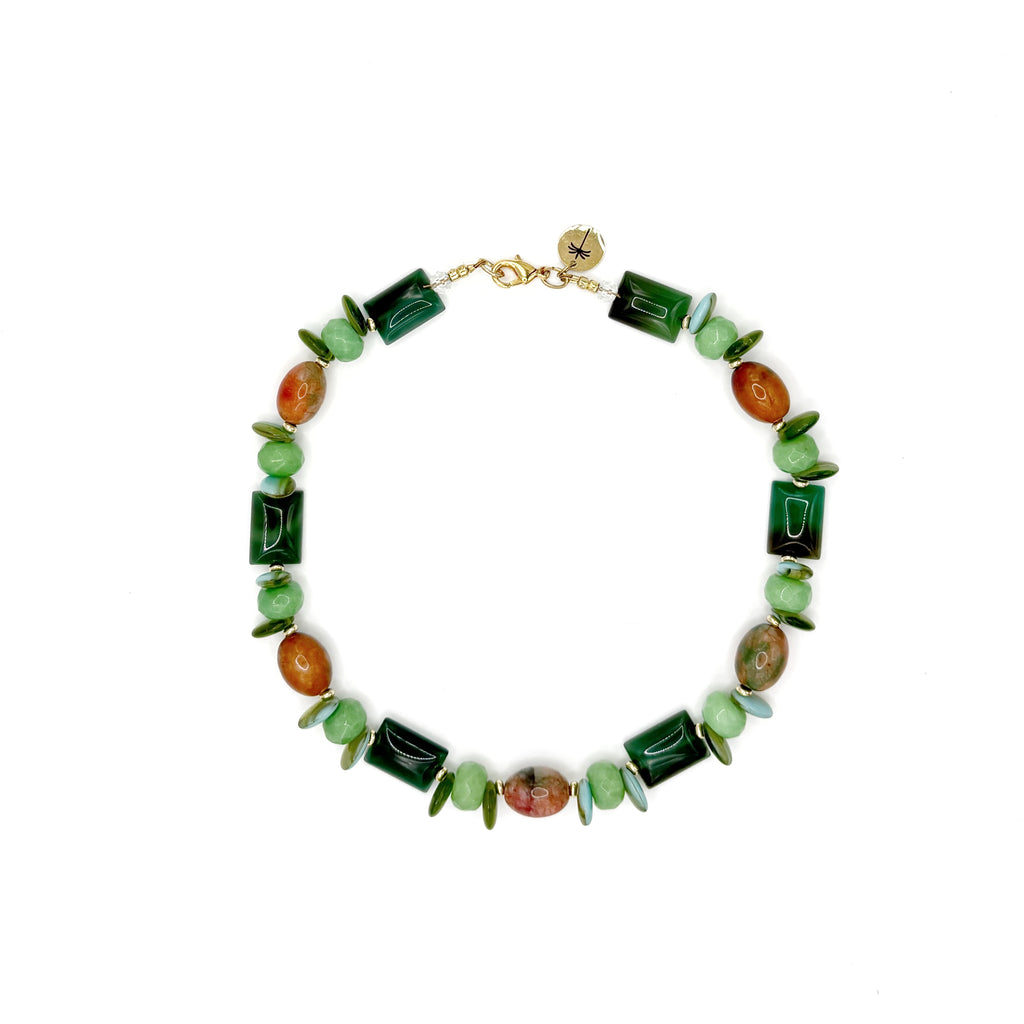 Collar Veril artesanal de calcedonia y piedras semipreciosas en tonos marinos — TIDE STONE España